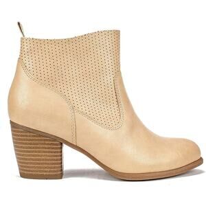 White Mountain Women Ankle Booties Grace Size US 8.5M Sand Faux Leather